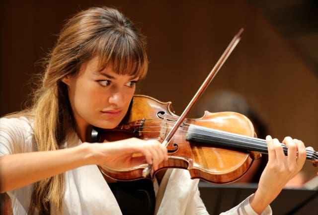 Nicola Benedetti leads school masterclass