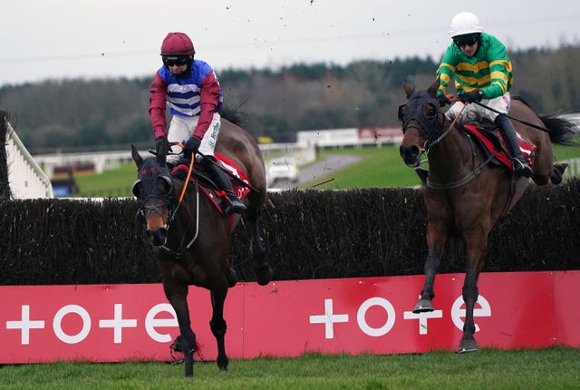 Any Second Now (right) on his way to beating Escaria Ten in the Bobbyjo Chase
