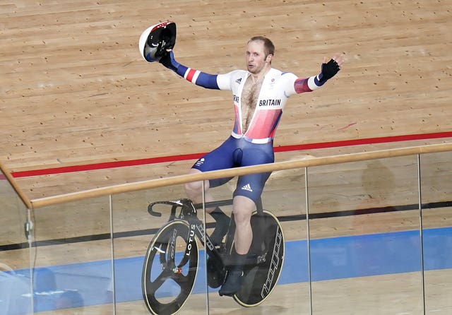 Jason Kenny celebrates after winning gold in the men’s keirin at Tokyo 2020