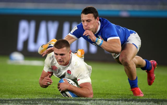 Henry Slade is a key component of England's backline