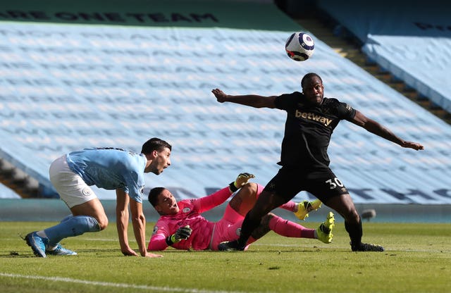 Michail Antonio (right) shone in an impressive West Ham performance