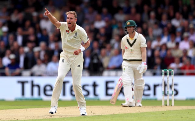 Broad appears to have the wood on Warner