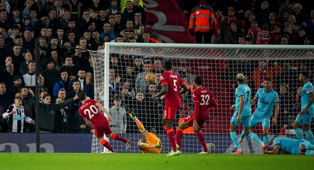Newcastle boss Eddie Howe ‘confused’ at lack of VAR interventions PLZ Soccer Newcastle boss Eddie Howe ‘confused’ at lack of VAR interventions PLZ Soccer