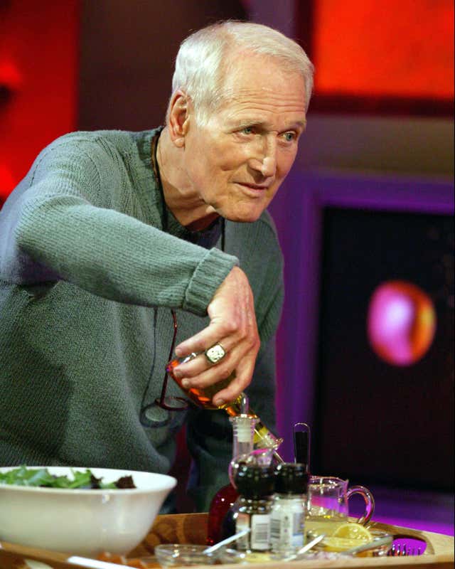 SHOWBIZ Ross 1