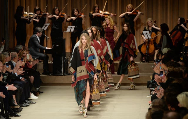 Burberry Prorsum Catwalk – London Fashion Week 2014