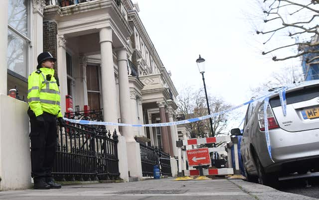 Man dies in London fire
