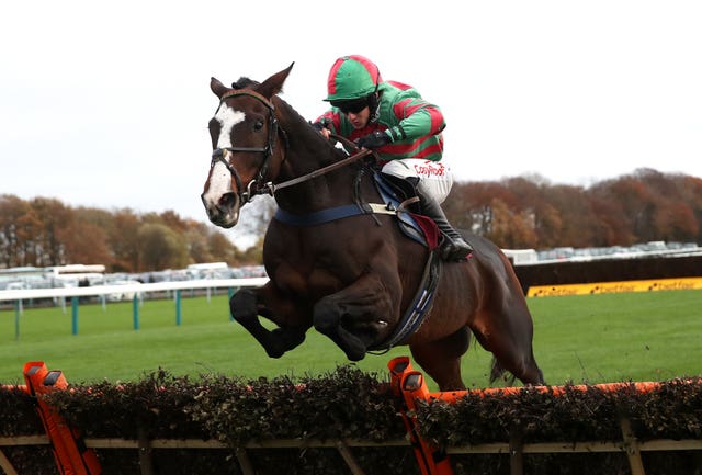 Tommy’s Oscar and Danny McMenamin on the way to victory at Haydock
