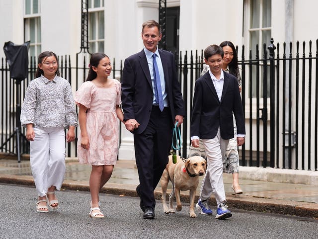 Former chancellor Jeremy Hunt, with his wife Lucia Hunt and their children Jack, Anna and Eleanor