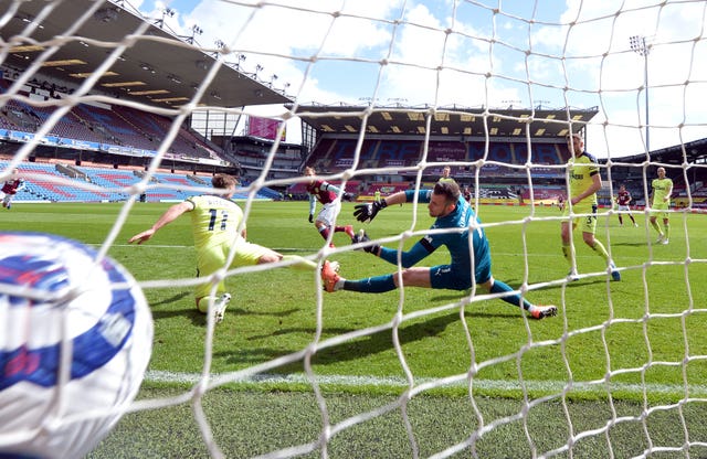 Matej Vydra gives Burnley the upper hand