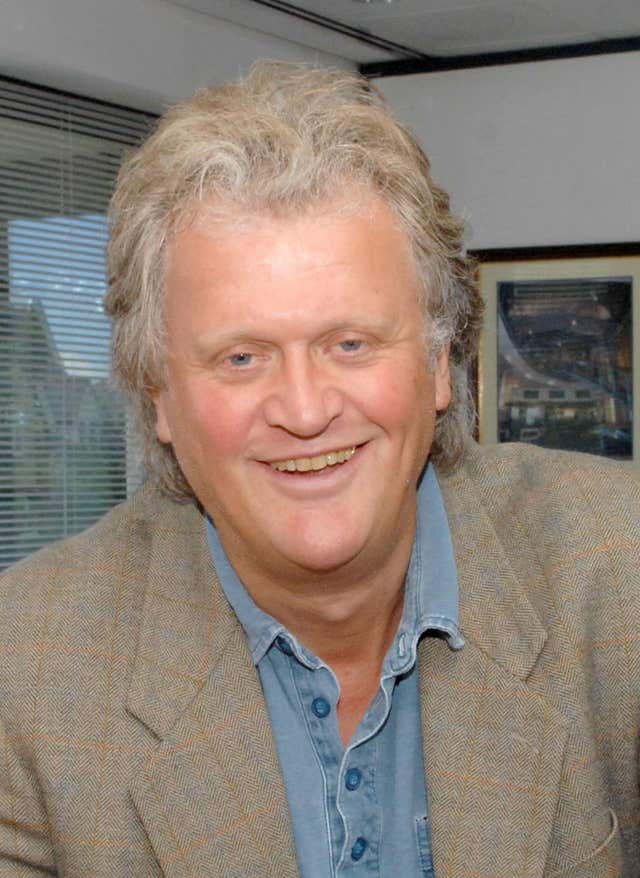 JD Wetherspoon results