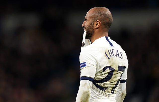 Moura rued a late miss