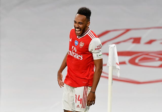 Pierre-Emerick Aubameyang scored twice as Arsenal beat Manchester City to reach the FA Cup final.