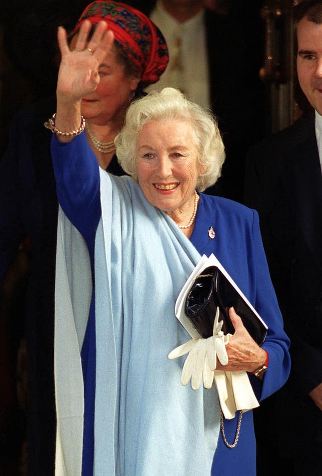 DAME VERA LYNN AT 90 ROYAL Lunch/Vera Lynn leaves