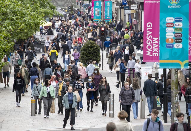 Shoppers on Buchanan Street
