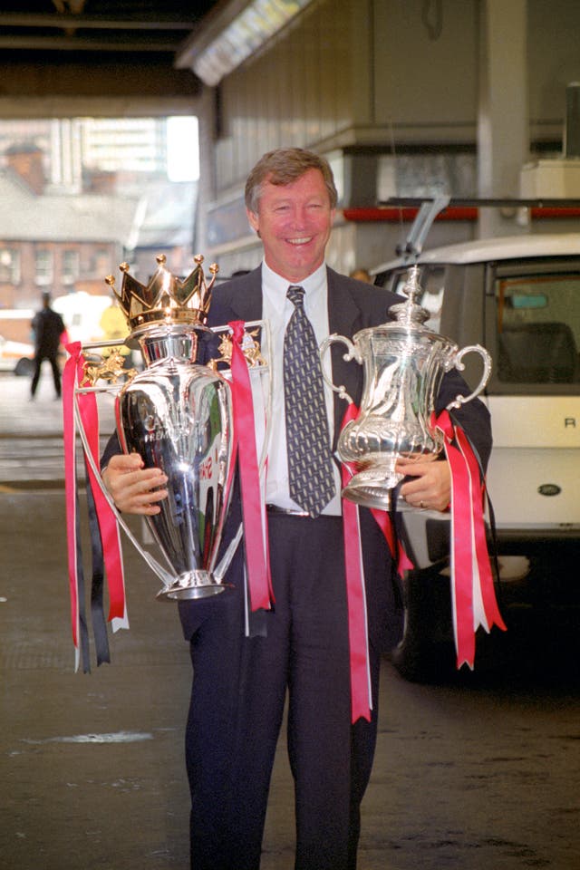 Sir Alex Ferguson’s career honours as a player and manager PLZ Soccer Sir Alex Ferguson’s career honours as a player and manager PLZ Soccer