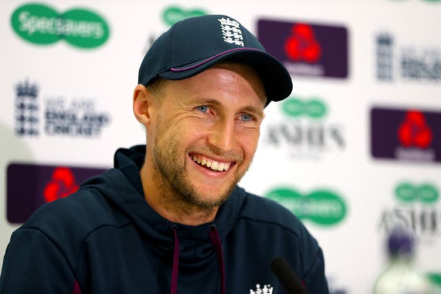 Joe Root paid tribute to departing head coach Trevor Bayliss