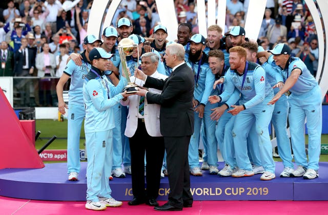 Prince Andrew presents the World Cup to England's Eoin Morgan