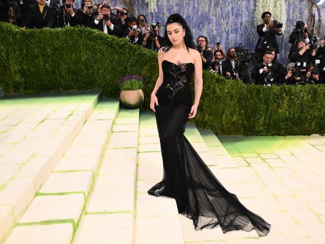 Charli XCX and Vincent Cassel music video