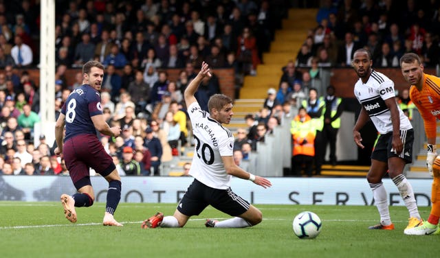 High five for Arsenal as Gunners thump Fulham to extend winning streak