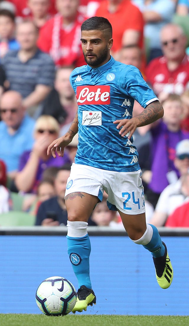 Lorenzo Insigne scored a late goal as Napoli inflicted defeat on Liverpool in the Stadio San Paolo