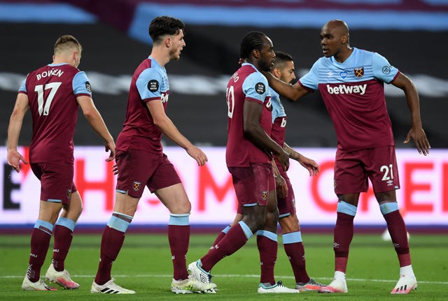 Michail Antonio praises West Ham for overcoming VAR controversy to beat Chelsea