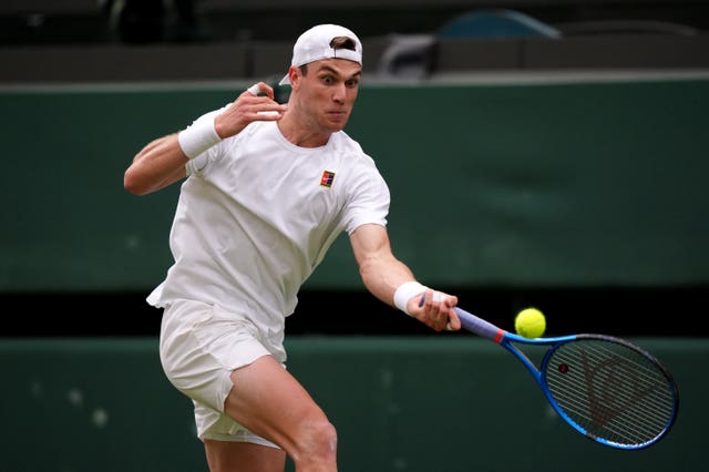 Jack Draper in action at Wimbledon