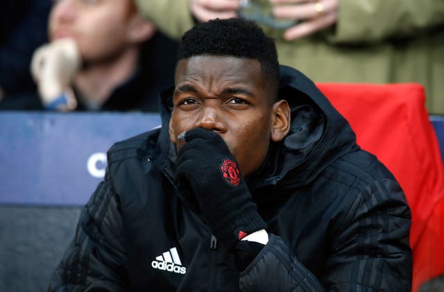 Manchester United struggle past Young Boys as Fellaini nets stoppage-time winner