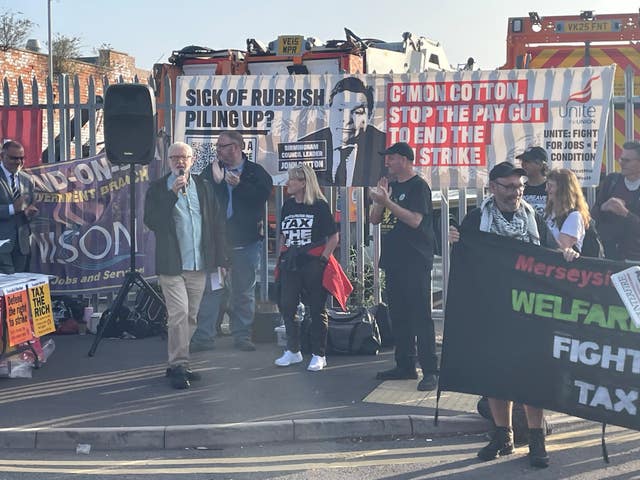 Birmingham refuse workers strike