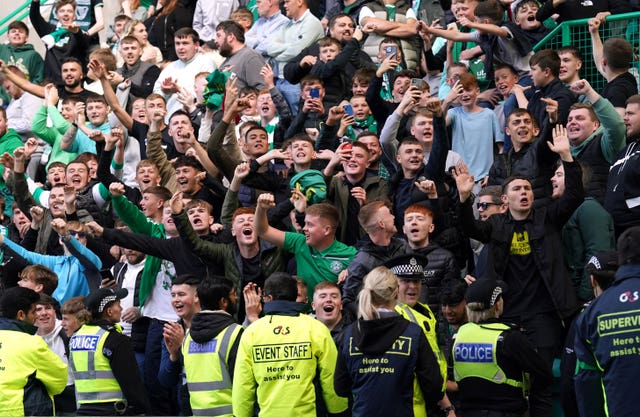 Hibs fans