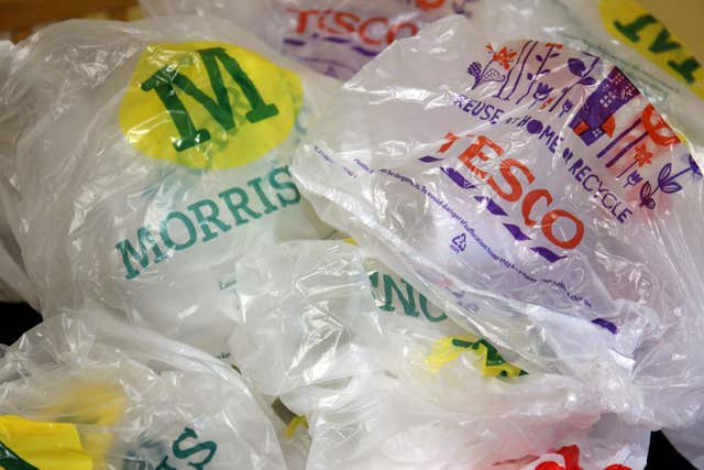 5p charge for supermarket carrier bags
