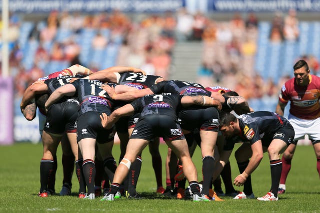 The removal of scrums from the game could lower the chance of catching coronavirus say medical experts