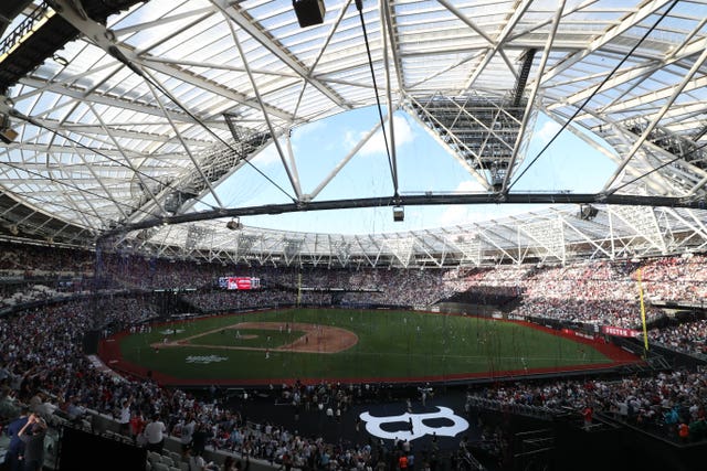 The London Stadium hosts the MLB London Series match between the Boston Red Sox and the New York Yankees