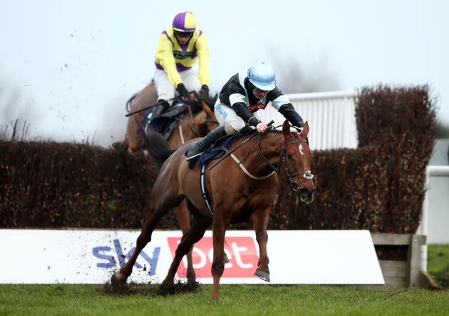 The Late Legend, ridden by Sean Bowen, runs home to win the Sky Bet Money Back As Cash Handicap Chase at Doncaster