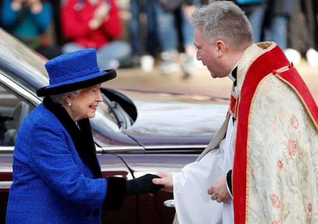 Queen attends Guards’ Chapel