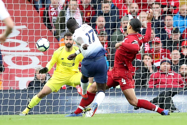 Van Dijk played a key role is forcing Sissoko to miss a great chance to give Spurs the lead 