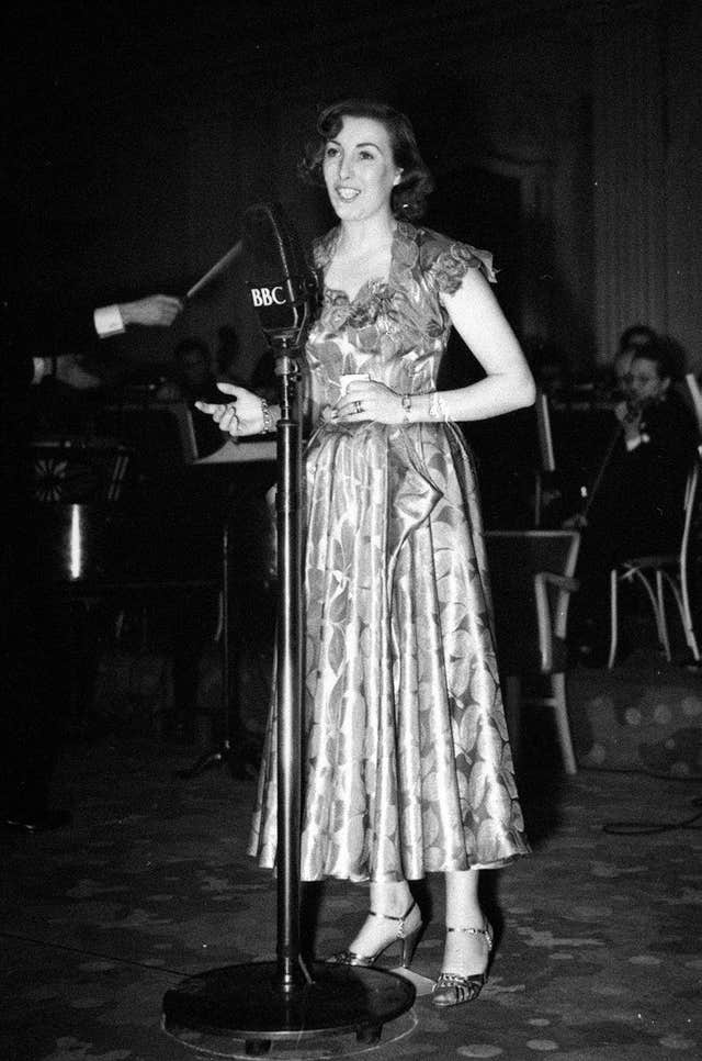 DAME VERA LYNN AT 90 VERA LYNN