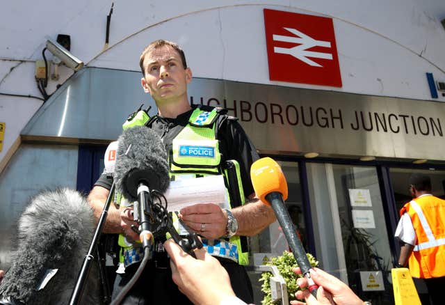 Three people dead at Loughborough Junction station