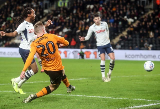 Jarrod Bowen scores for Hull against Preston