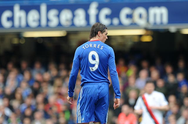 Rear view of Fernando Torres in the Chelsea number nine shirt