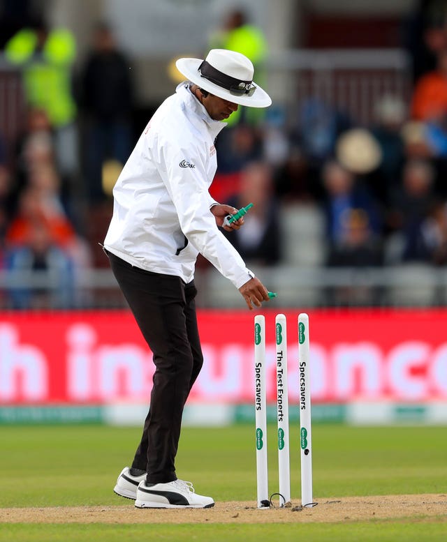 Kumar Dharmansena was originally appointed as the third umpire