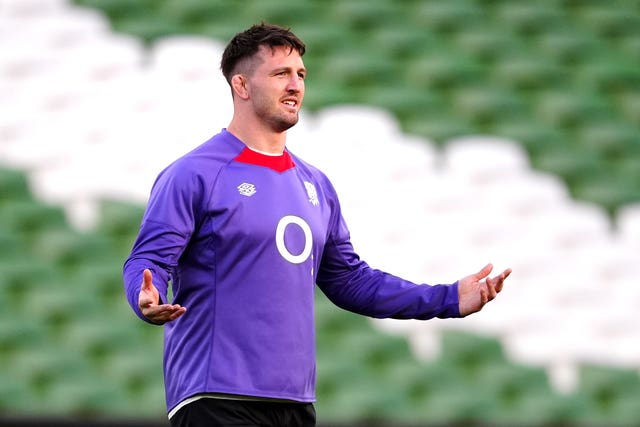 Tom Curry continues his comeback from wrist surgery on the bench