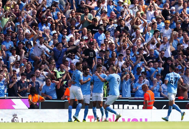 Manchester City players celebrate Ilkay Gundogan's goal