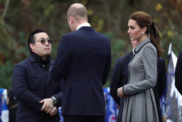 William and Kate speak with Aiyawatt Srivaddhanaprabha