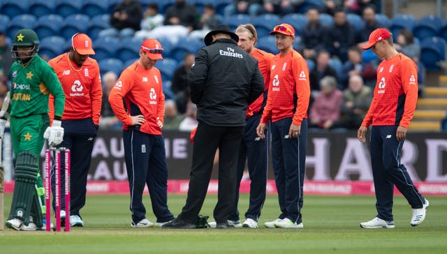 Play had to be stopped after a pitch box popped up, with England's David Willey escaping injury
