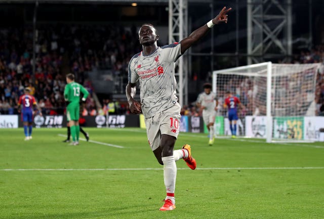 Crystal Palace boss Roy Hodgson fumes about Liverpool penalty