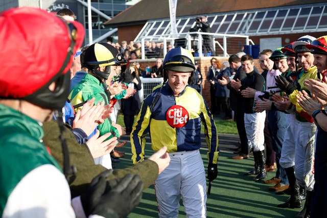 Noel Fehily was given a great ovation by his weighing room colleagues