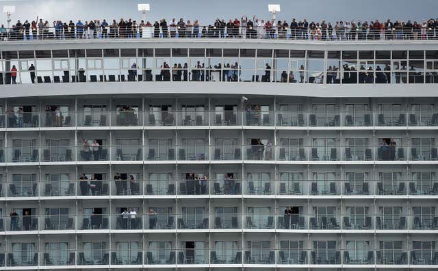 Harmony of the Seas leaves Southampton