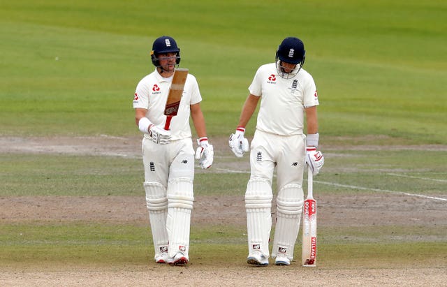 Rory Burns (left) and Joe Root put on 141 for the third wicket