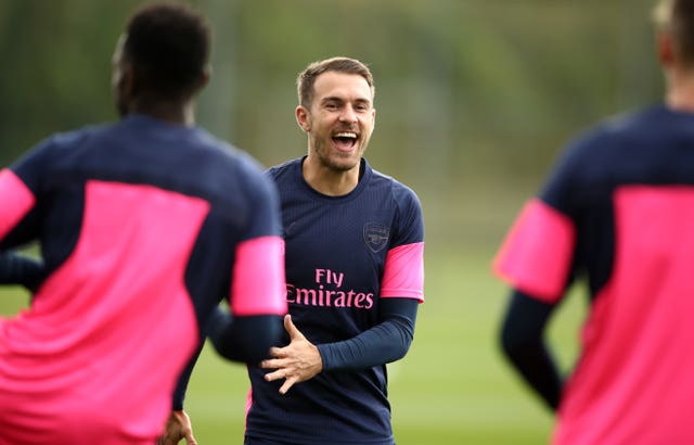 Arsenal Training – London Colney