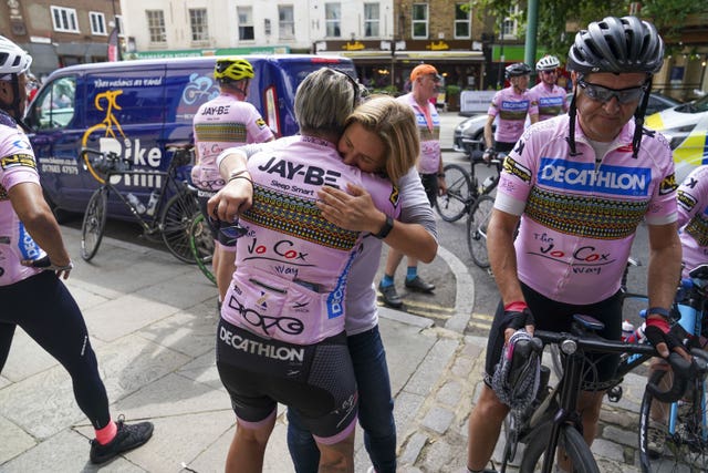 Jo Cox Way cyclists